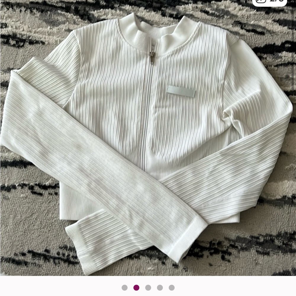 Bo+tee White Ribbed Zip-Up Jacket